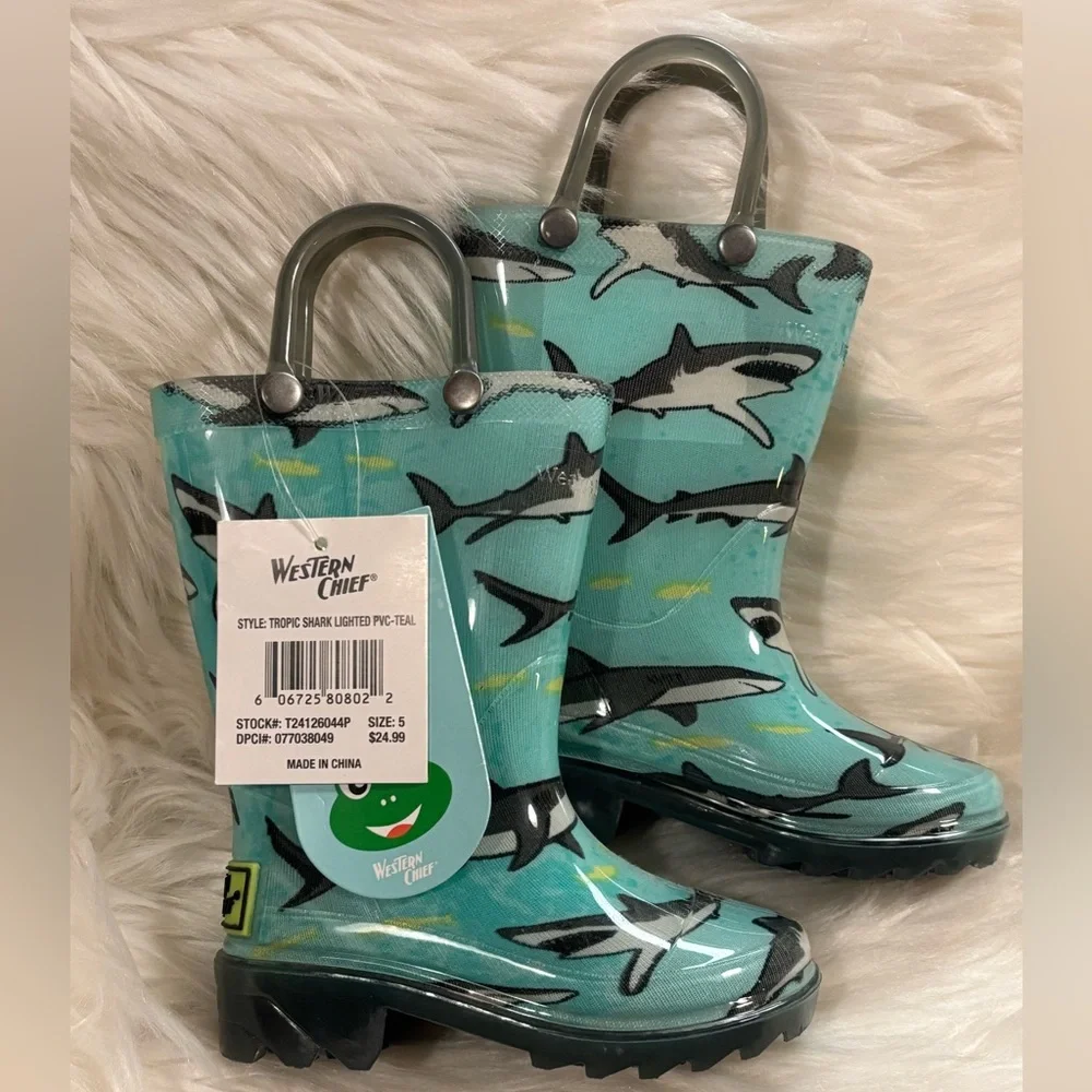 TROPIC SHARK LIGHTED PVC RAIN BOOTS-TEAL SIZE 5